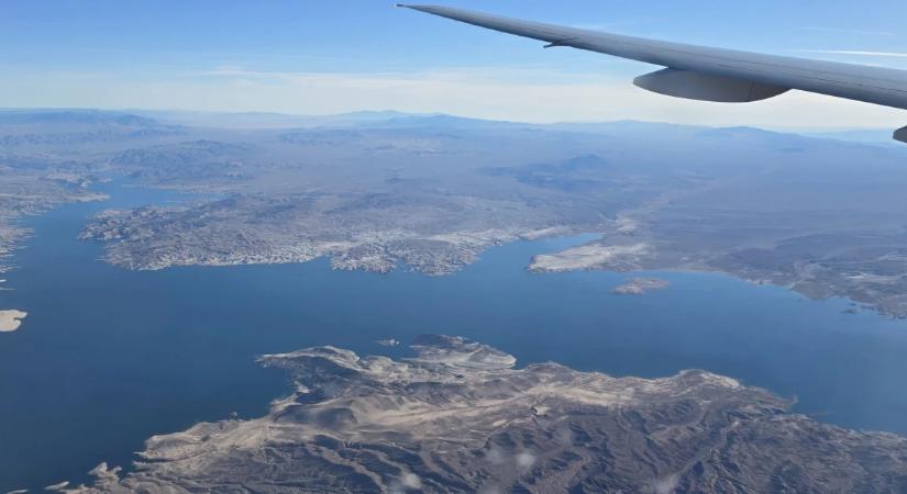 Szinte minden nagy légitársaság csökkenti a járatszámát a kerozin drágulása miatt, de a szakértők szerint ez még csak a kezdet