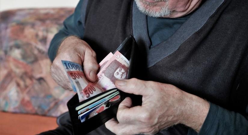 Sokaknál változik a nyugdíj, kiderült a 2026-os szorzó a számításhoz