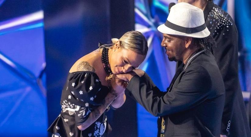 Tóth Gabi baranyai mentoráltja durva üzenetet kapott, kirohanása után felrobbant az internet