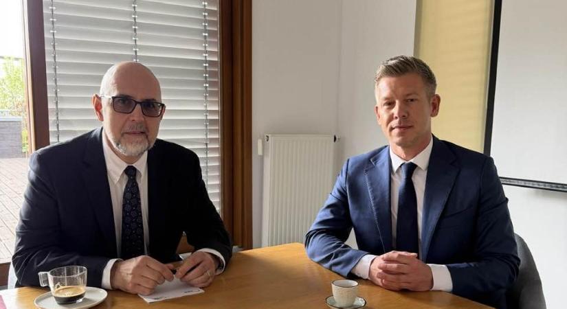 Magyar Péter megegyezett Kelemen Hunorral, hogy az RMDSZ a jövőben nem fog beavatkozni a magyar pártpolitikai küzdelembe
