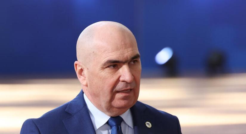 Kisebbségi kormányzásra készül a szomszéd miniszterelnök