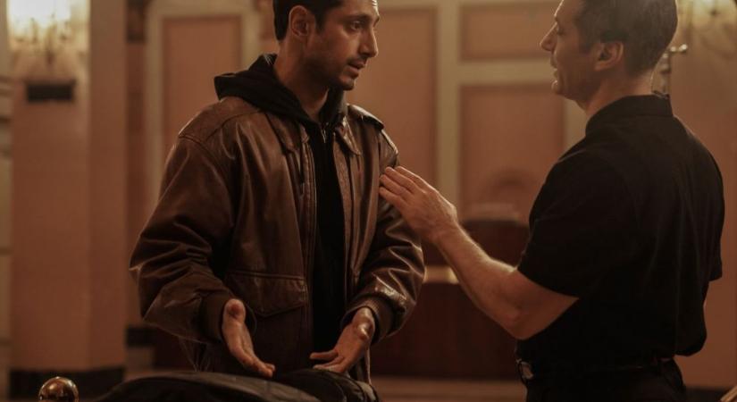 Kontakt: Csak az első felét nézzétek! (kritika)