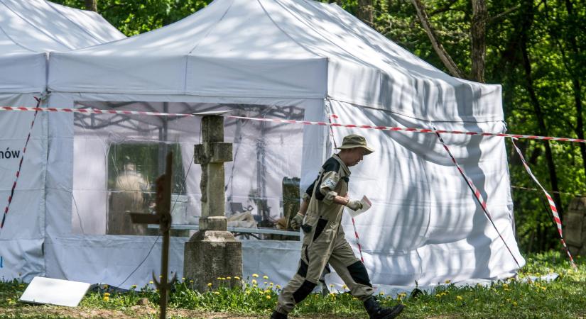 A volhíniai mészárlás újabb helyszínein kezdődik meg a kutatás a tömegsírok után