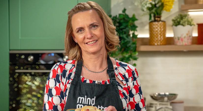 Így készül a tökéletes gluténmentes piskótatekercs epres-vaníliás töltelékkel