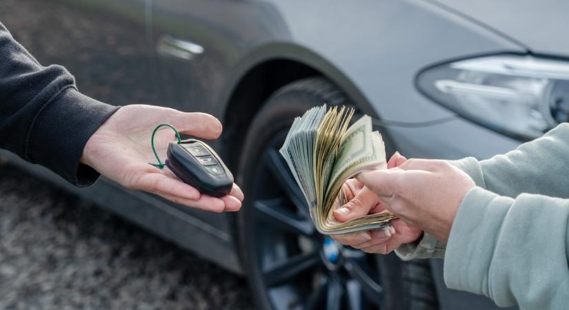 Vége a zsebből fizetésnek? Az EU új szabálya mindent átír