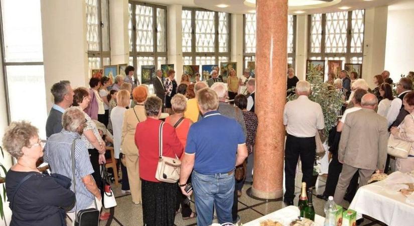 Művészetet hoznak létre amatőrként, csoportos tárlatot rendez a Barabás festőkör Győrben
