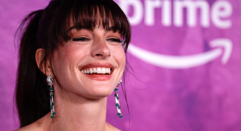 Anne Hathaway-t választotta a People magazin a világ legszebb címlapsztárjának