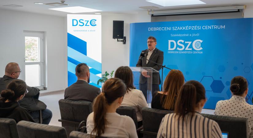Debrecenben nagy szükség van a képzett szakemberekre