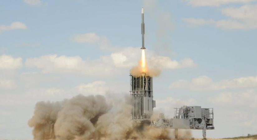 Szlovákia megkezdte az izraeli Barak MX légvédelmi rendszer átvételét