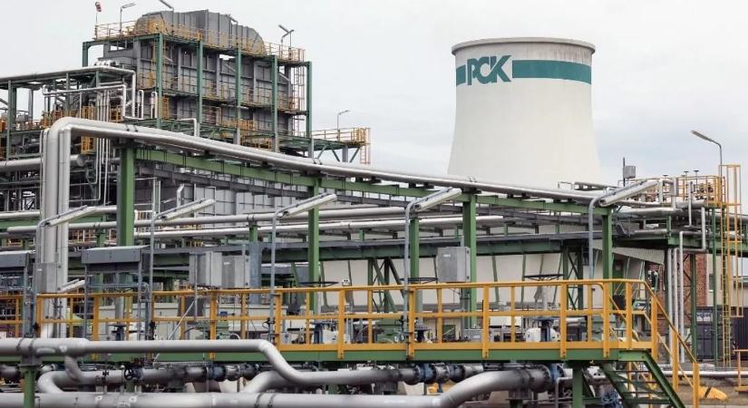 Zelenszkij utat mutatott Putyinnak? Leállhat a Barátság vezeték északi része