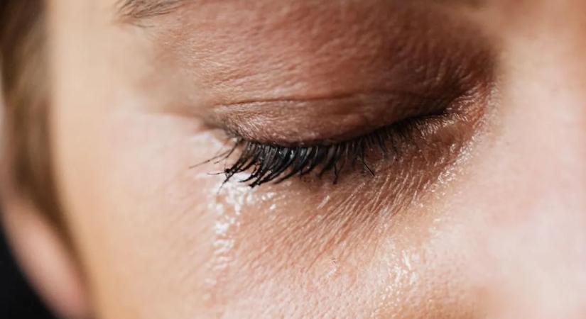 „A saját testem foglya lettem” - Egy 26 éves lány küzdelme a gyilkos kórral