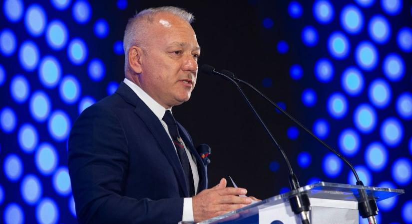 Nem kérnek az erdélyiek a tiszás üzletemberből, akit Kocsis Máté árulónak nevezett