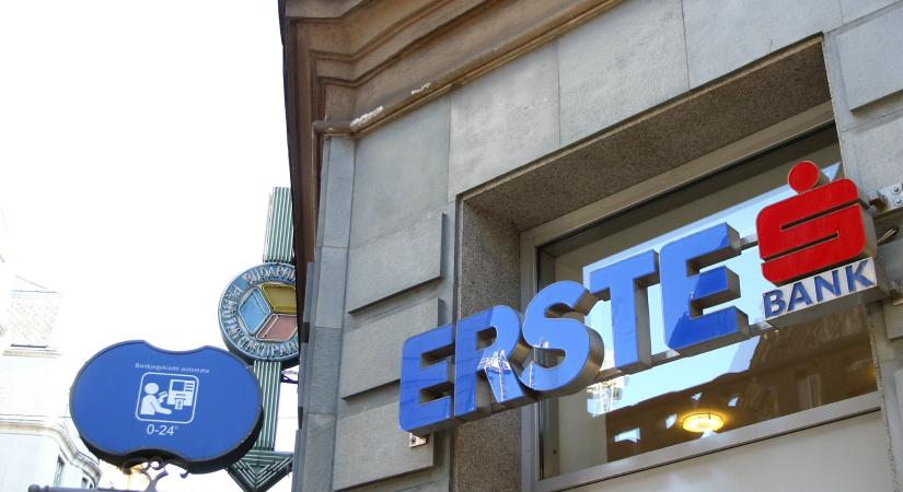 Megkönnyebbült a választások után, kokárdát is tűzött a bankszektor meghatározó szereplője