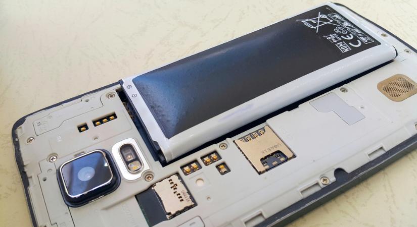 2027-től cserélhető akkumulátorok az Unióban