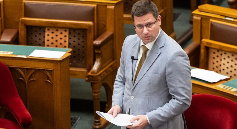 Gulyás Gergely: "Több száz Magyar Péter él az országban"