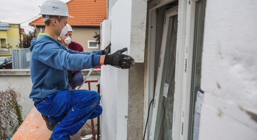 Hevesben is felfüggesztik az uniós otthonfelújítási programot