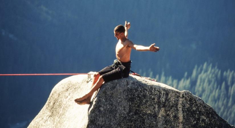 Alex Honnold legnagyobb riválisát sötét varázslónak becézték, a kutyájával repült és feltalálta a freebase mászást