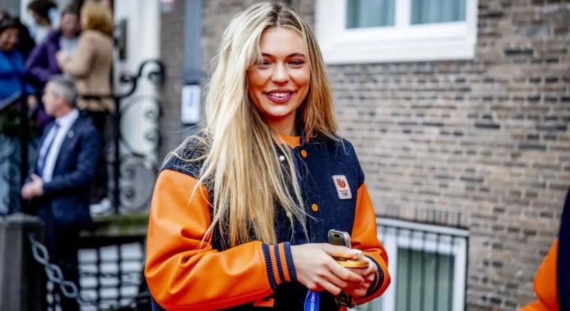 Jutta Leerdam új fotójától csorog a nyálunk... és nem a pizza miatt!