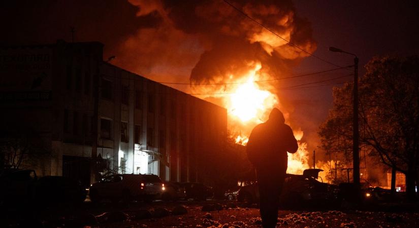 Az ukrán dróntámadások naponta százmillió dolláros veszteséget okoznak Putyinnak