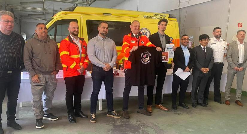 Egy város, egy cél: Dunaújváros a mentőállomás fejlesztéséért fut