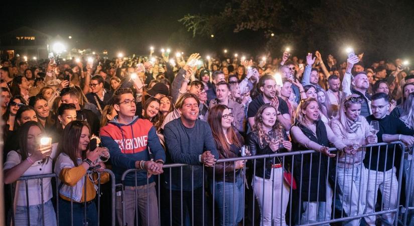 Hatalmas sztárparádé az Etyeki Pikniken! (galéria)
