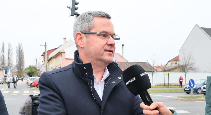 Takács Péter feljelentette a férfit, aki utána kiabált a mozgólépcsőn, hogy "hol a nyolcmilliárd"