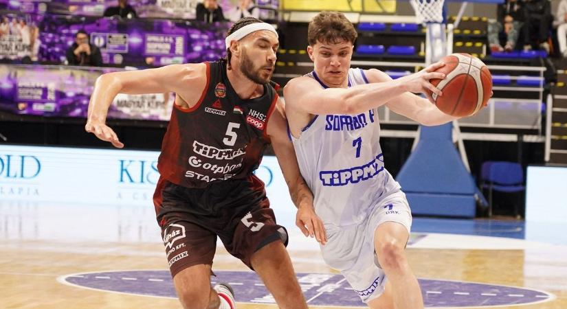 Kikapott, de tapsot kapott a meccs végén az SKC - galéria