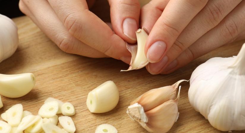 Ez durva! Ki ne dobd a fokhagyma héját! Erre képes!