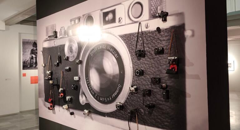 Mindhárom – szenzációs kiállítás Egerben, a Ziffer Galériában