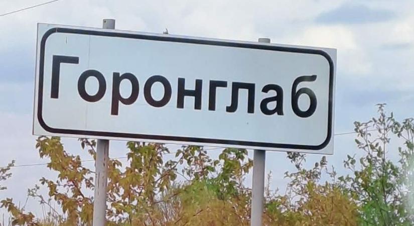 Kommentár nélkül: eltávolítják a kétnyelvű helységnévtáblákat a többségében magyarok lakta kárpátaljai településekről