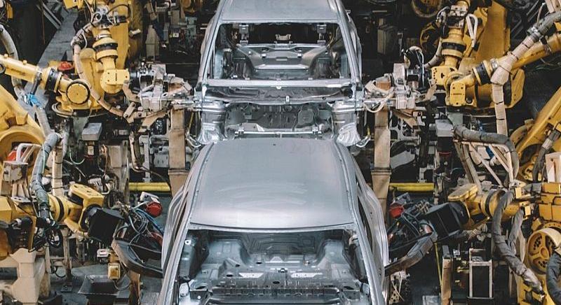 Időutazásra hív az esztergomi Suzuki