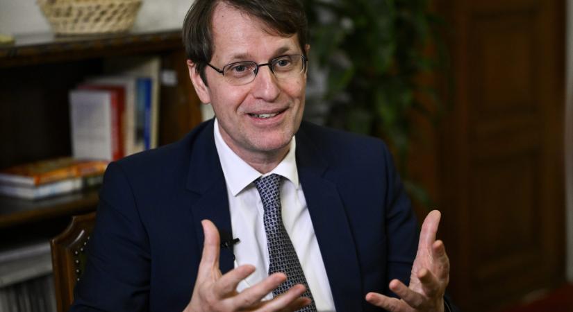 Öröklődő szembetegség vakítja meg a fiatal fiúk szemét – Roska Botond új gyógymódja