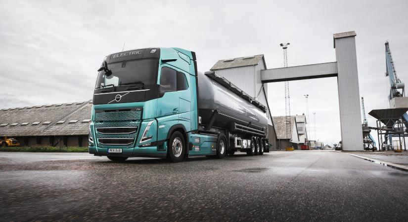 Nagyobb hatótávval jönnek a Volvo Trucks megújult elektromos teherautói