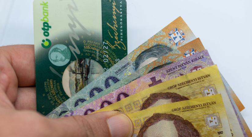 Vége a bolti vásárlásnak: hamarosan így változik a SZÉP-kártya használata