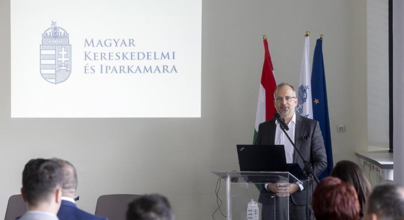 Megszólalt a Kereskedelmi és Iparkamara: ez lehet az árrésstop, benzinárstop kivezetésének menetrendje 2026-ban