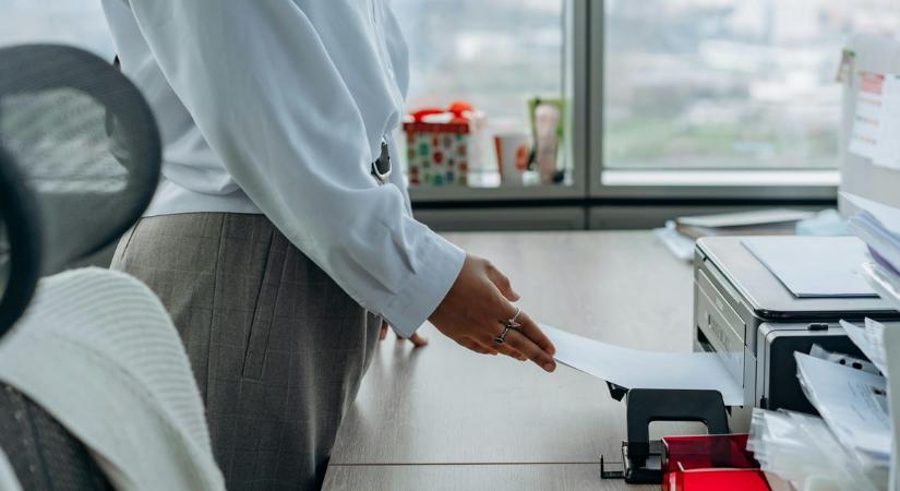 BBC: büntetlenségükért és állásukért cserébe dokumentumokat kínálnak a Tisza Pártnak magyar hivatalnokok