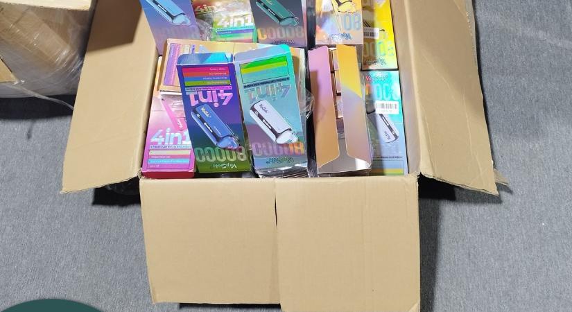 Több ezer hamis terméket és 150 e-cigarettát talált a NAV