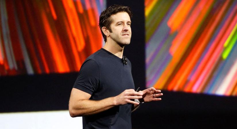 Siri szenved, az iPhone állja: a fejlesztési pokolból kell az új Apple-vezérnek új aranykort építeni