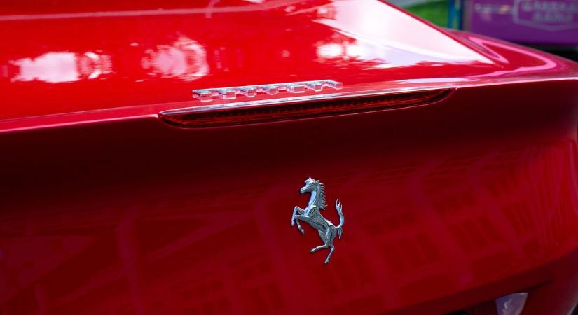 Drága lenne egy Ferrari? Az elektromos még drágább lesz, zöldluxus a javából