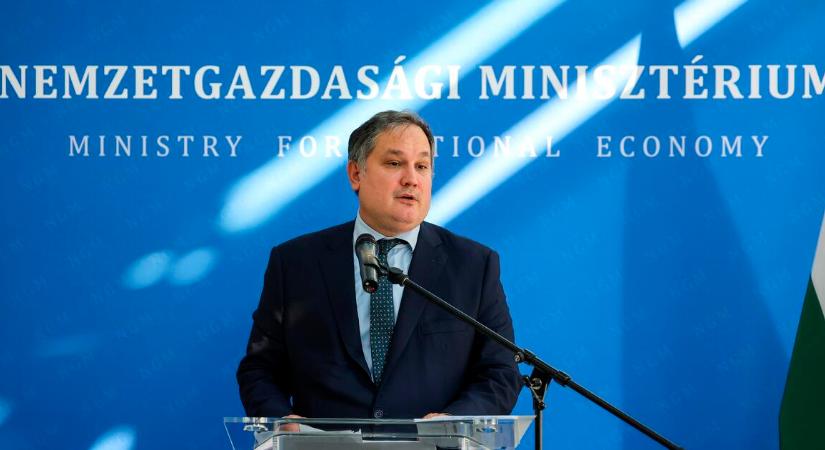 Szerdán kiderül, mit csinált utolsó előtti miniszteri hónapjában Nagy Márton