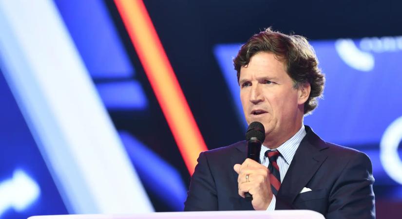 Tucker Carlson bocsánatot kért Trump támogatásáért: „Antikrisztusnak” nevezte az elnököt