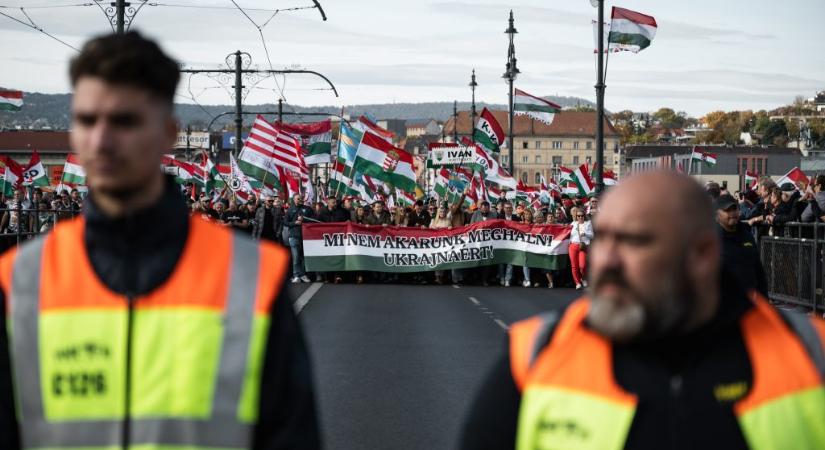Népszavazást kezdeményezett arról, hogy a Fidesz-KDNP terrorszervezet, ezért soha többé ne indulhasson választásokon