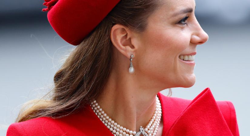 Megható! Ezzel a különleges ékszerrel tisztelgett Katalin hercegné Erzsébet királynő előtt a századik születésnapján