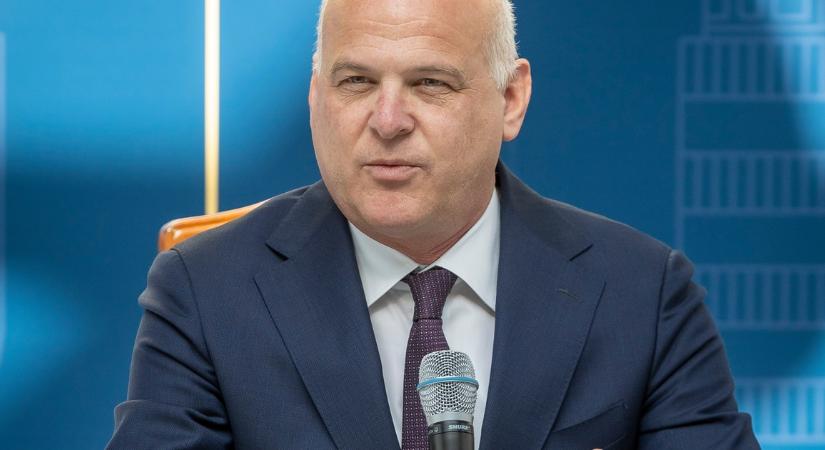 Bizalmi szavazás előtt a kajak-kenusok: a lemondásra felszólított elnök kérte, döntsenek a sorsáról