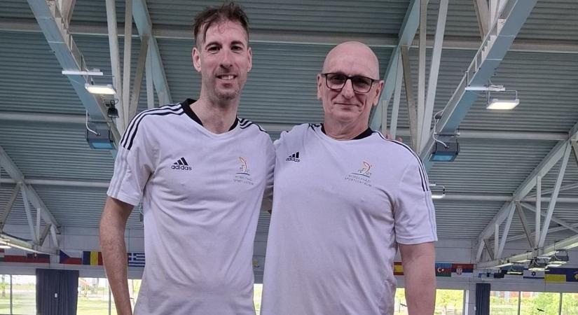 Taroltak a nyíregyházi szenior úszók: elképesztő éremeső a hétvégi versenyen!