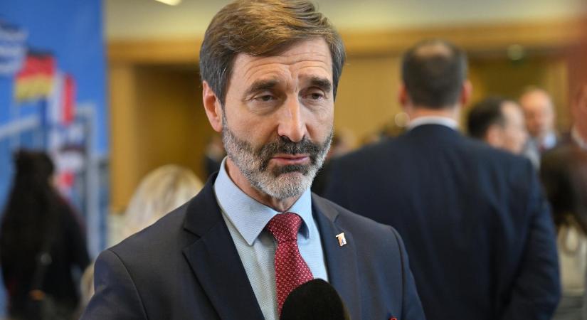 Szlovákia jelezte, jóváhagyja az uniós szankciós csomagot, ha újraindul a kőolajszállítás a Barátság vezetéken