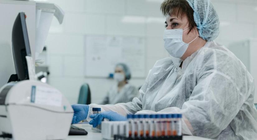 Sokkoló adatok: annyi gyógyszert szedünk, mintha nem lenne holnap – így mondjuk nem is lesz