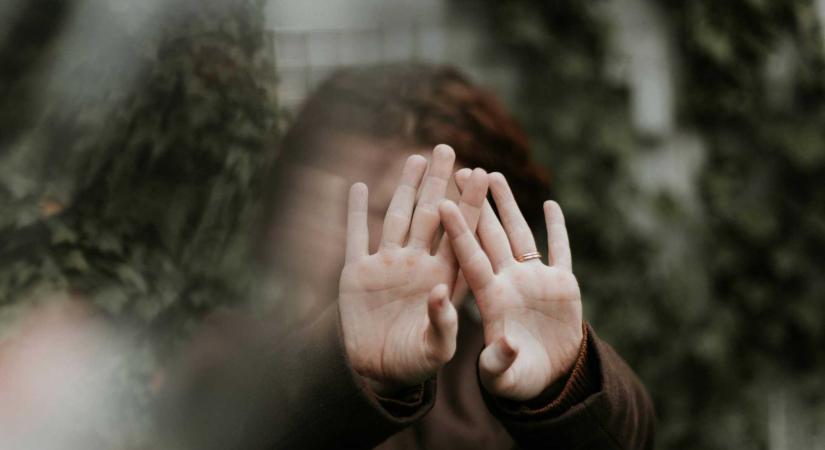 Fenyegette a feleségét – távoltartási parancsot adtak ki egy férfi ellen Maros megyében