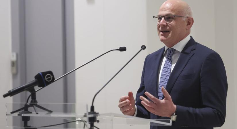 Bizalmi szavazást kér maga ellen a kajak-kenu szövetség elnöke