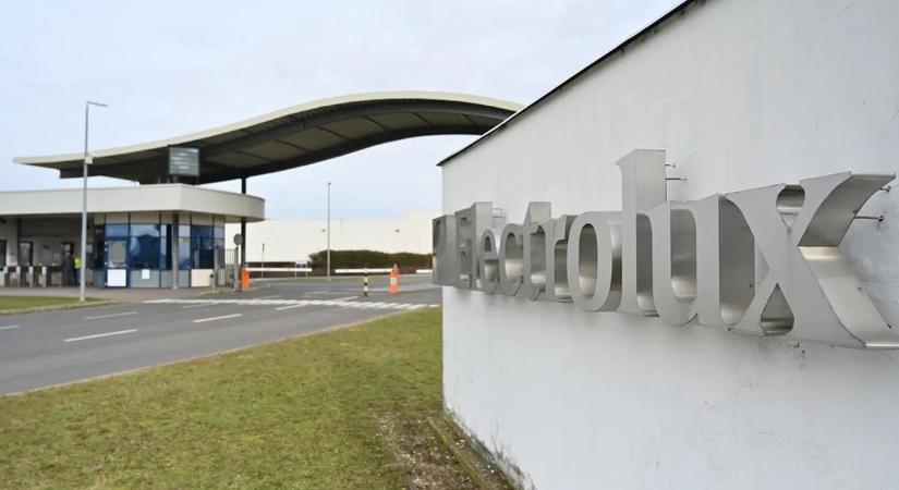 Ennyi volt: bezárja egyik gyárát az Electrolux – év végére teljesen leállítják a termelést